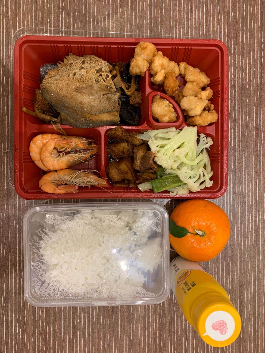 除夕的新华医院发热门诊