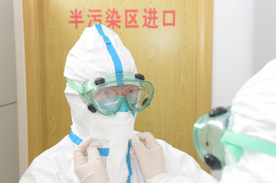 一起寻找节日里最美丽的双眼