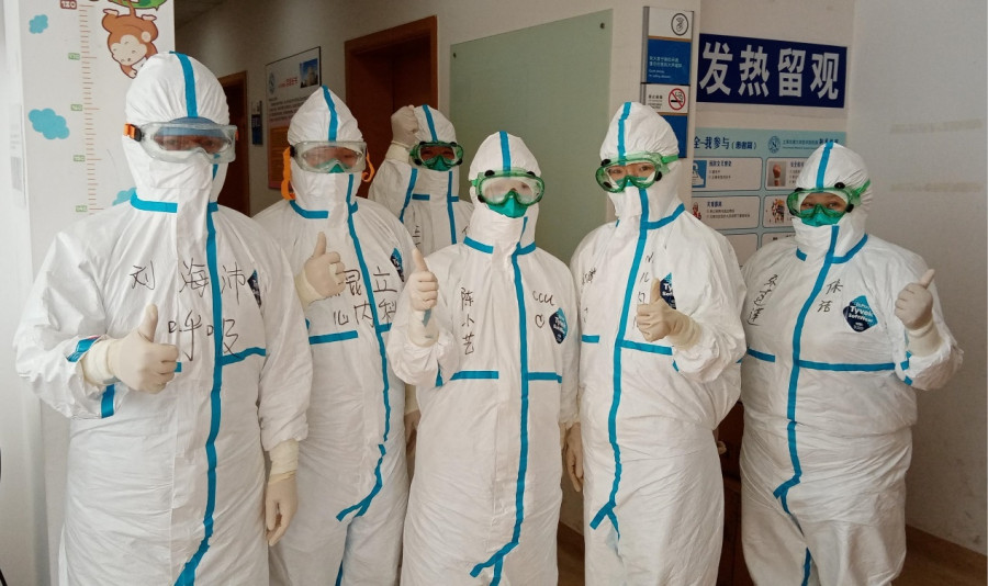 一起寻找节日里最美丽的双眼