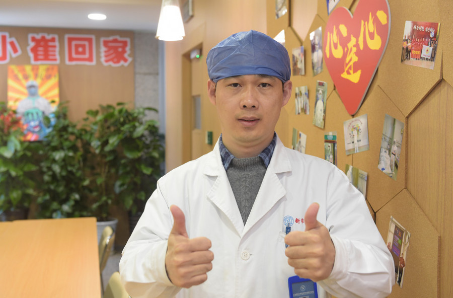 我院援鄂医疗队员回到新华的岗位上