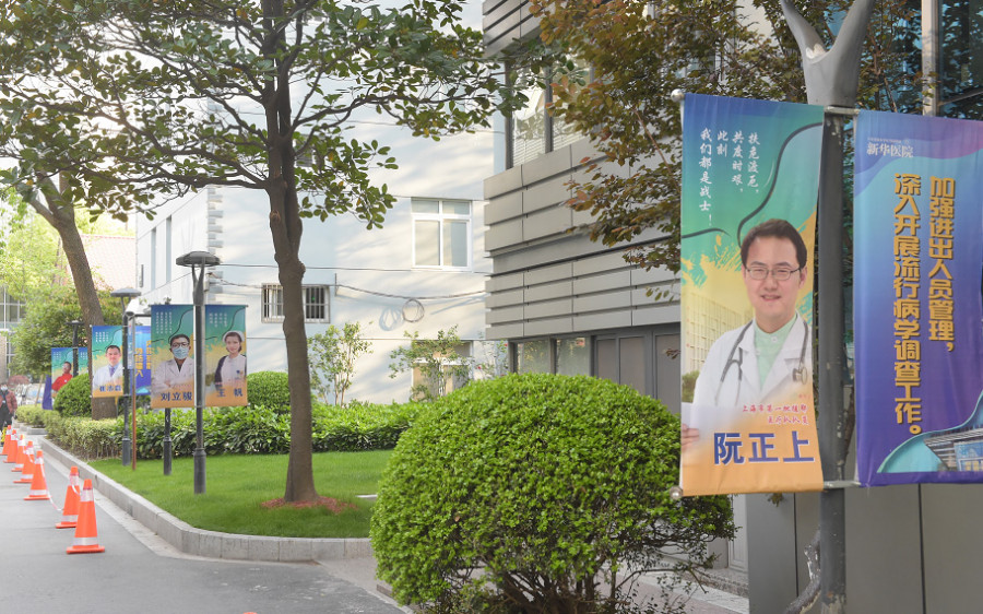 没有从天而降的英雄，只有挺身而出的平凡人